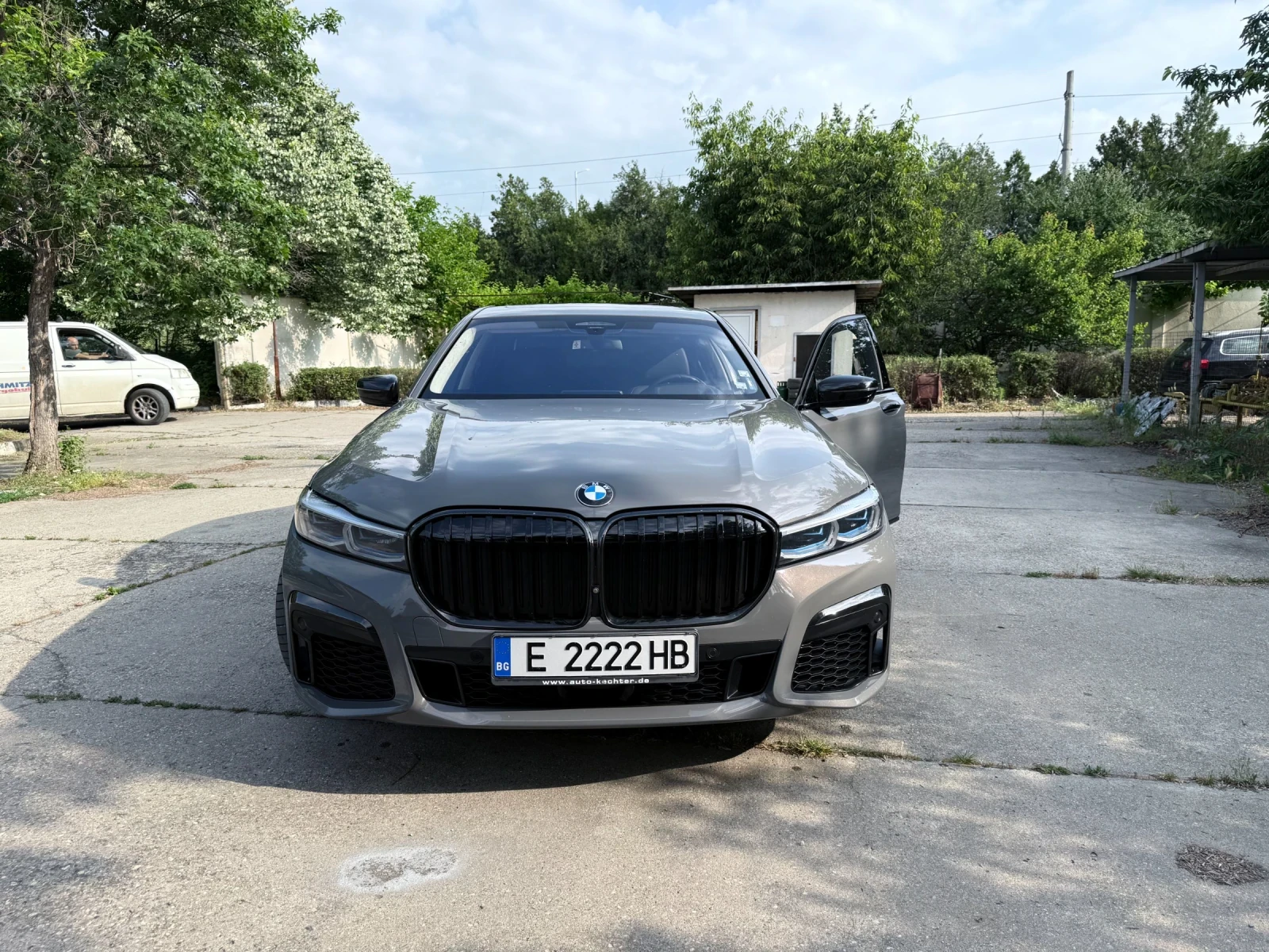 BMW 745 E Bernina Grey Mpack, снимка 2 - Автомобили и джипове - 56712968