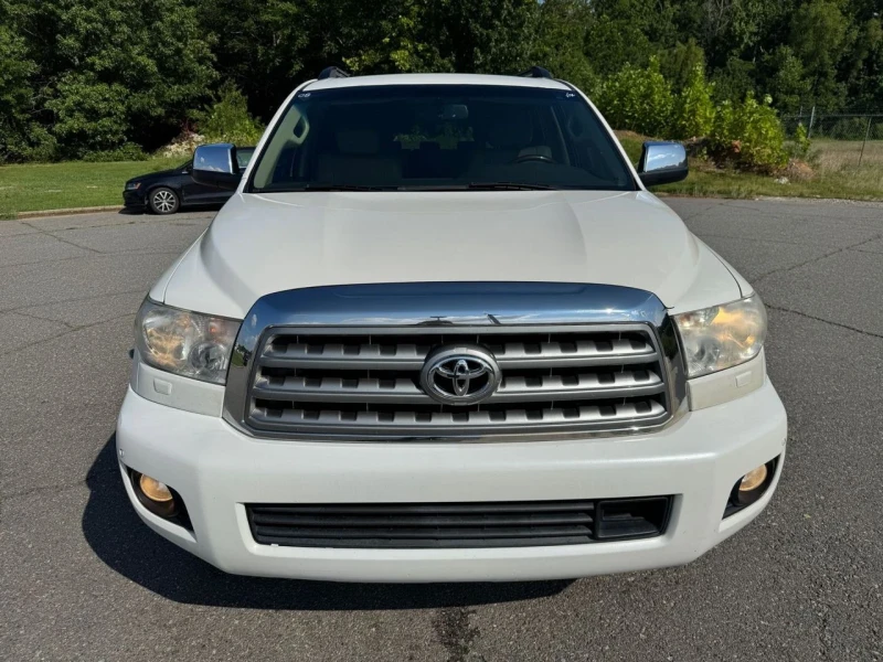 Toyota Sequoia 2011* Platinum* Дистроник* Камера* Обдухване* Подг, снимка 2 - Автомобили и джипове - 46897290