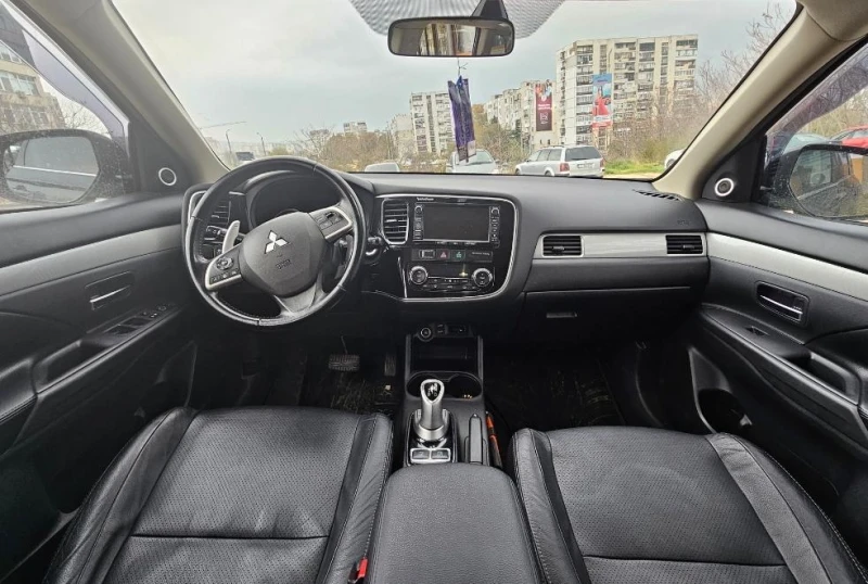 Mitsubishi Outlander PHEV+ Gas, ПЕРФЕКТНА, снимка 14 - Автомобили и джипове - 47948910