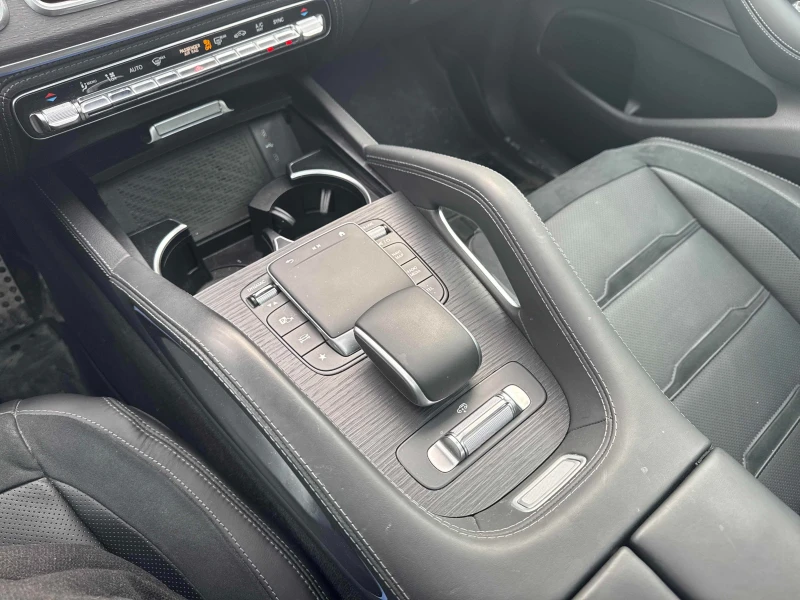 Mercedes-Benz GLE 53 4MATIC * CARFAX * БЕЗ ПЪРВОНАЧАЛНА ВНОСКА, снимка 10 - Автомобили и джипове - 52583202