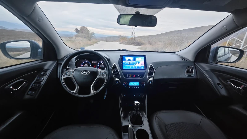Hyundai IX35 2.0 crdi. NAVI , снимка 4 - Автомобили и джипове - 52648652
