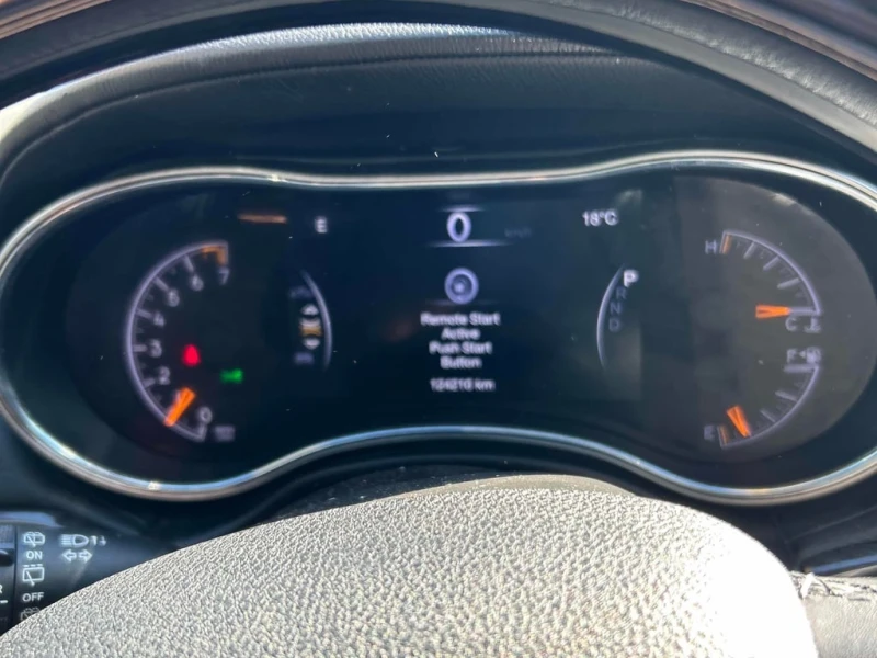 Jeep Grand cherokee * Overland * CARFAX * БЕЗ ПЪРВОНАЧАЛНА ВНОСКА, снимка 8 - Автомобили и джипове - 52681704