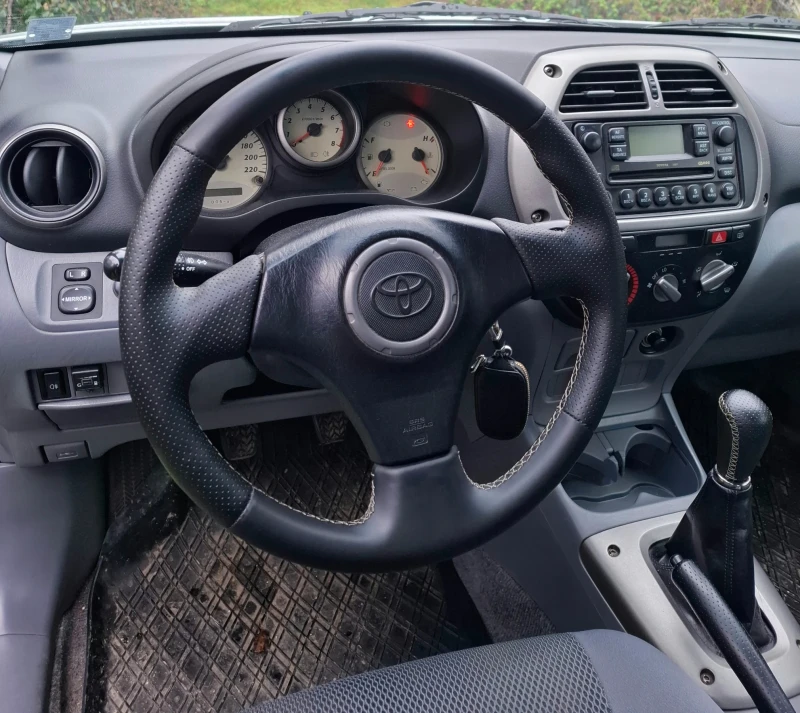 Toyota Rav4 VVTI 2.0i   150  4x4  LPG , снимка 6 - Автомобили и джипове - 53062563