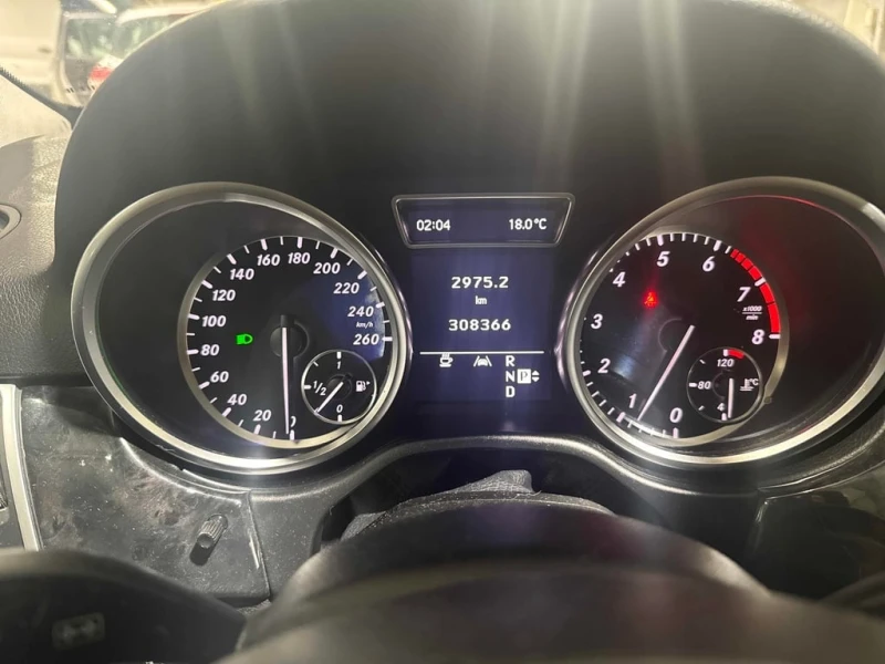 Mercedes-Benz ML 350 2012 * CARFAX * ОТ ПРЕДСТАВИТЕЛСТВО, снимка 8 - Автомобили и джипове - 53232270