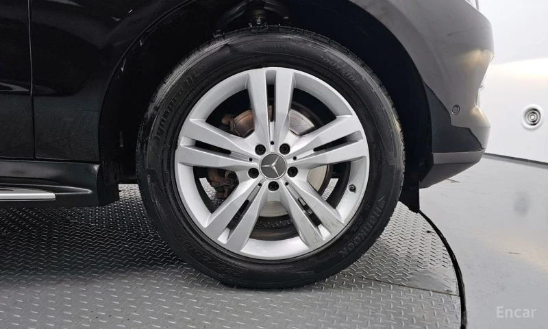 Mercedes-Benz ML 350, снимка 5 - Автомобили и джипове - 53243764