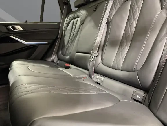 BMW X5 40i xDrive = M-Sport Pro = Гаранция, снимка 9 - Автомобили и джипове - 53296599