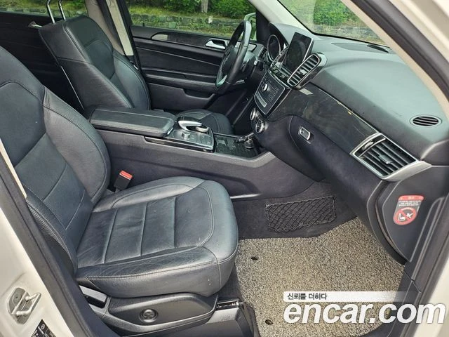 Mercedes-Benz GLE 250, снимка 12 - Автомобили и джипове - 56077622