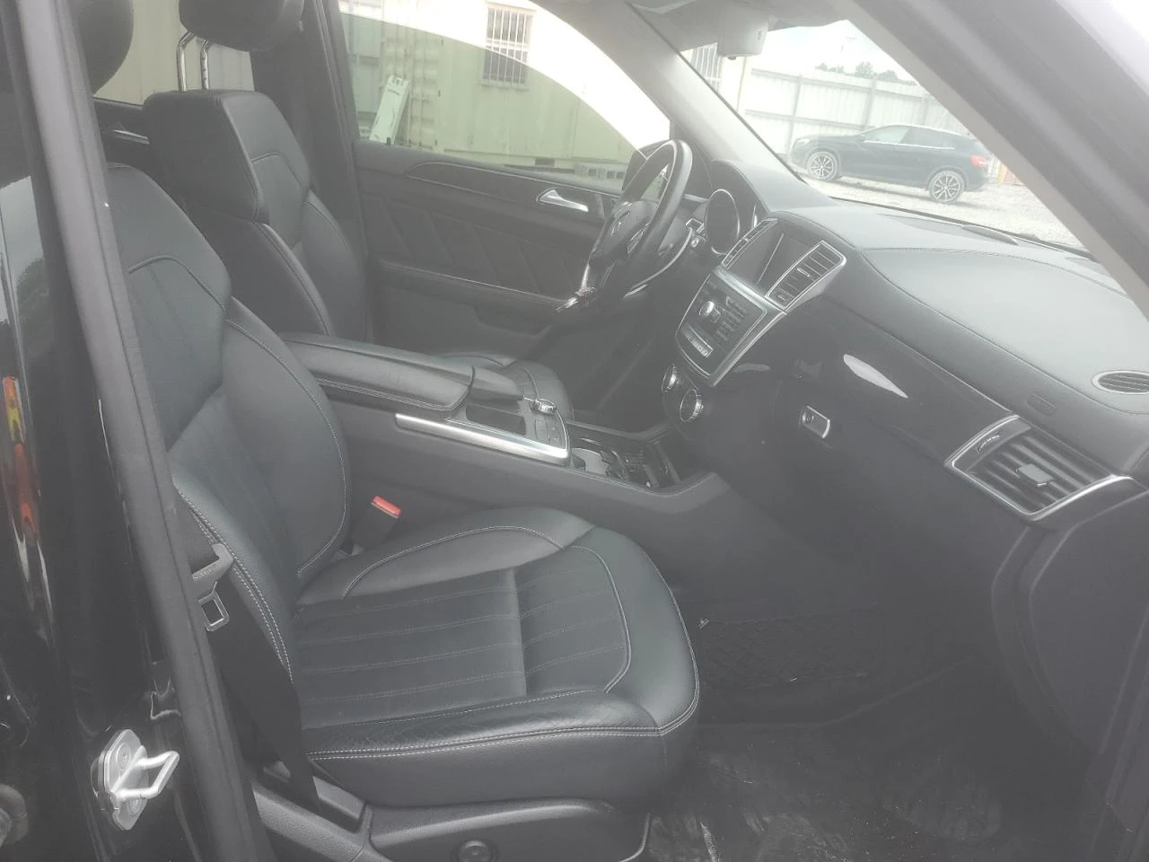 Mercedes-Benz GL 450 4MATIC* HARMAN/KARDON* ПАНО* ОБДУХ* 7 МЕСТНА - изображение 7