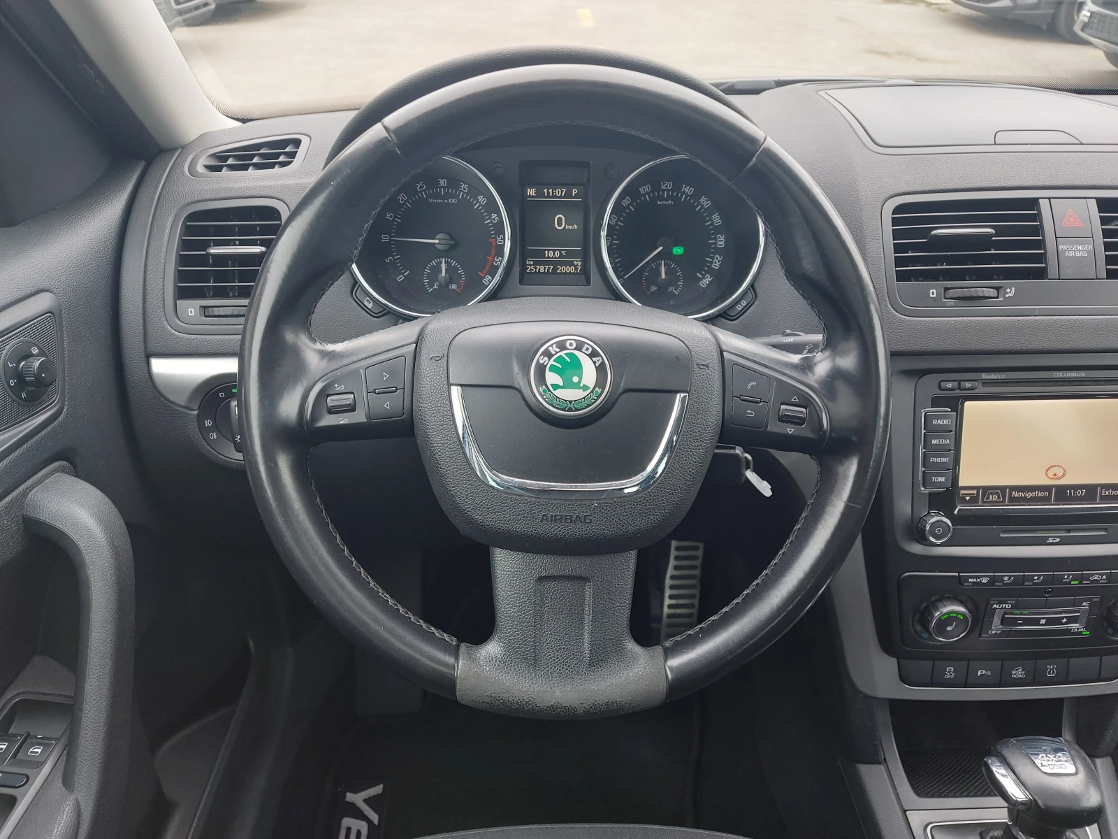 Skoda Yeti 2.0 TDI* 4x4* * * NAVI | Mobile.bg   10