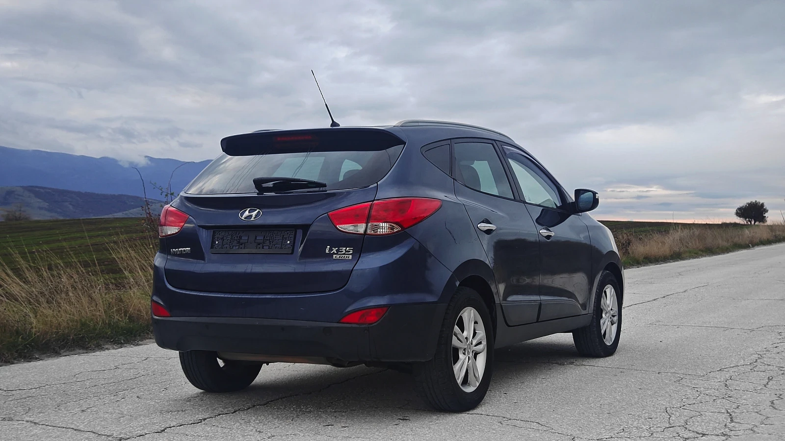 Hyundai IX35 2.0 crdi. NAVI  - изображение 8