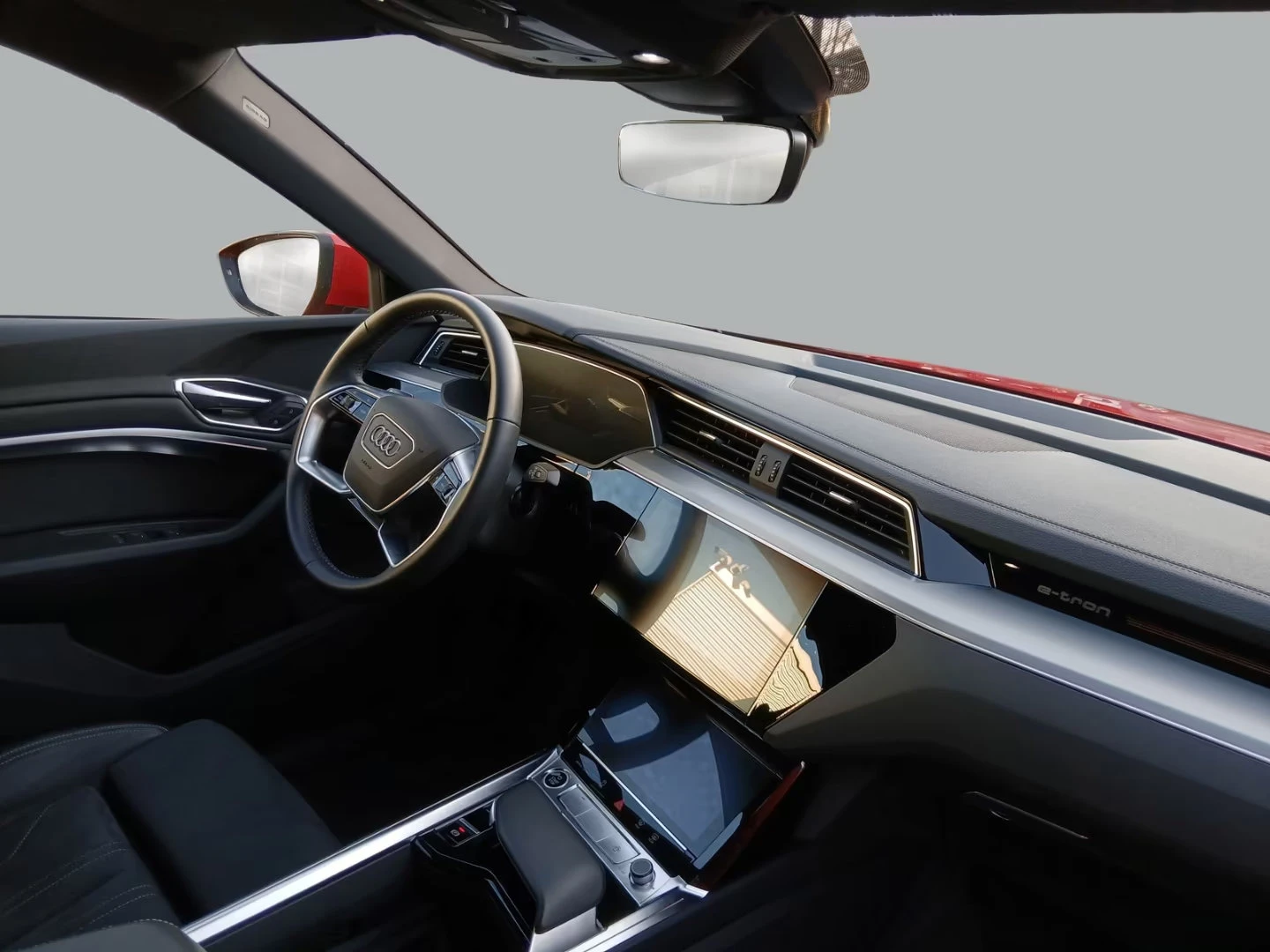 Audi Q8 E-TRON/340HP/SPORTBACK/ADVANCED/AHK/CAM/NAVI/212q | Mobile.bg � ����������� 12