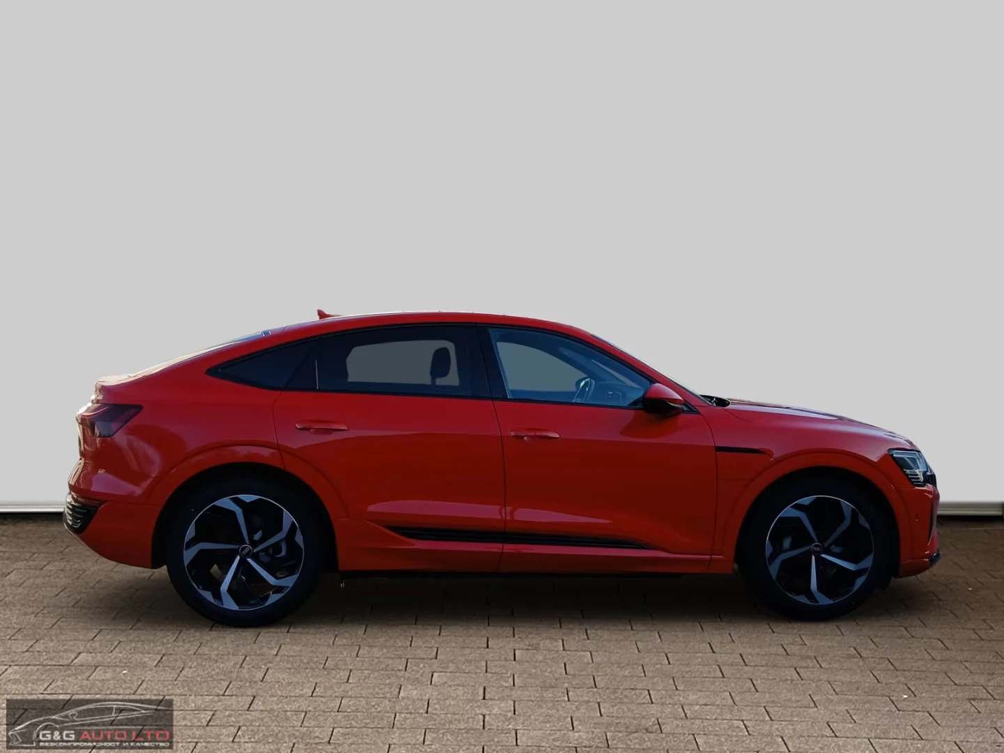 Audi Q8 E-TRON/340HP/SPORTBACK/ADVANCED/AHK/CAM/NAVI/212q | Mobile.bg � ����������� 4
