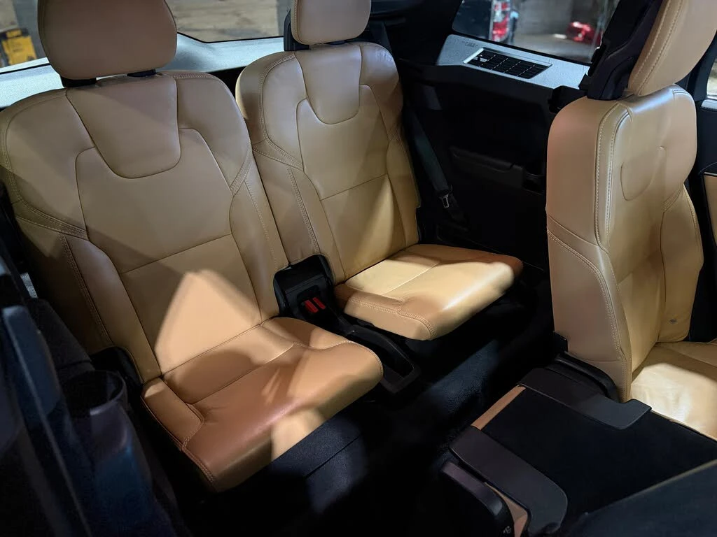 Volvo Xc90 T8 INSCRIPTION* PLUG-IN* BOWERS* HEAD-UP* 360* ПАН, снимка 11 - Автомобили и джипове - 54702297