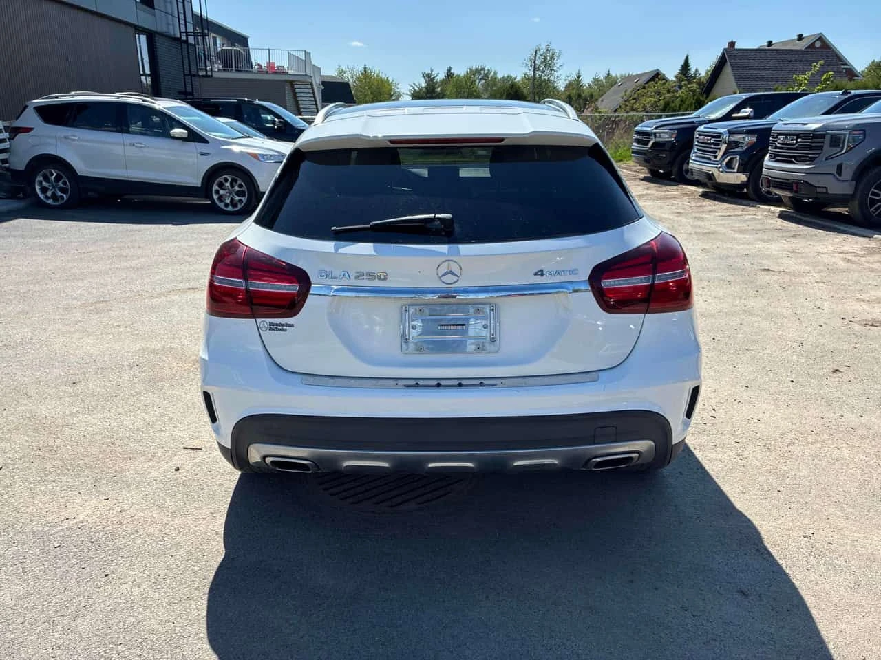 Mercedes-Benz GLA 250 * CARFAX * БЕЗ ПЪРВОНАЧАЛНА ВНОСКА, снимка 4 - Автомобили и джипове - 54735662