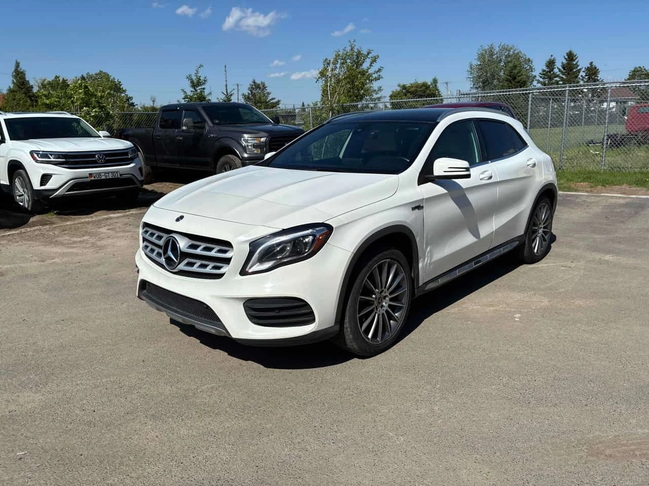 Mercedes-Benz GLA 250 * CARFAX * БЕЗ ПЪРВОНАЧАЛНА ВНОСКА