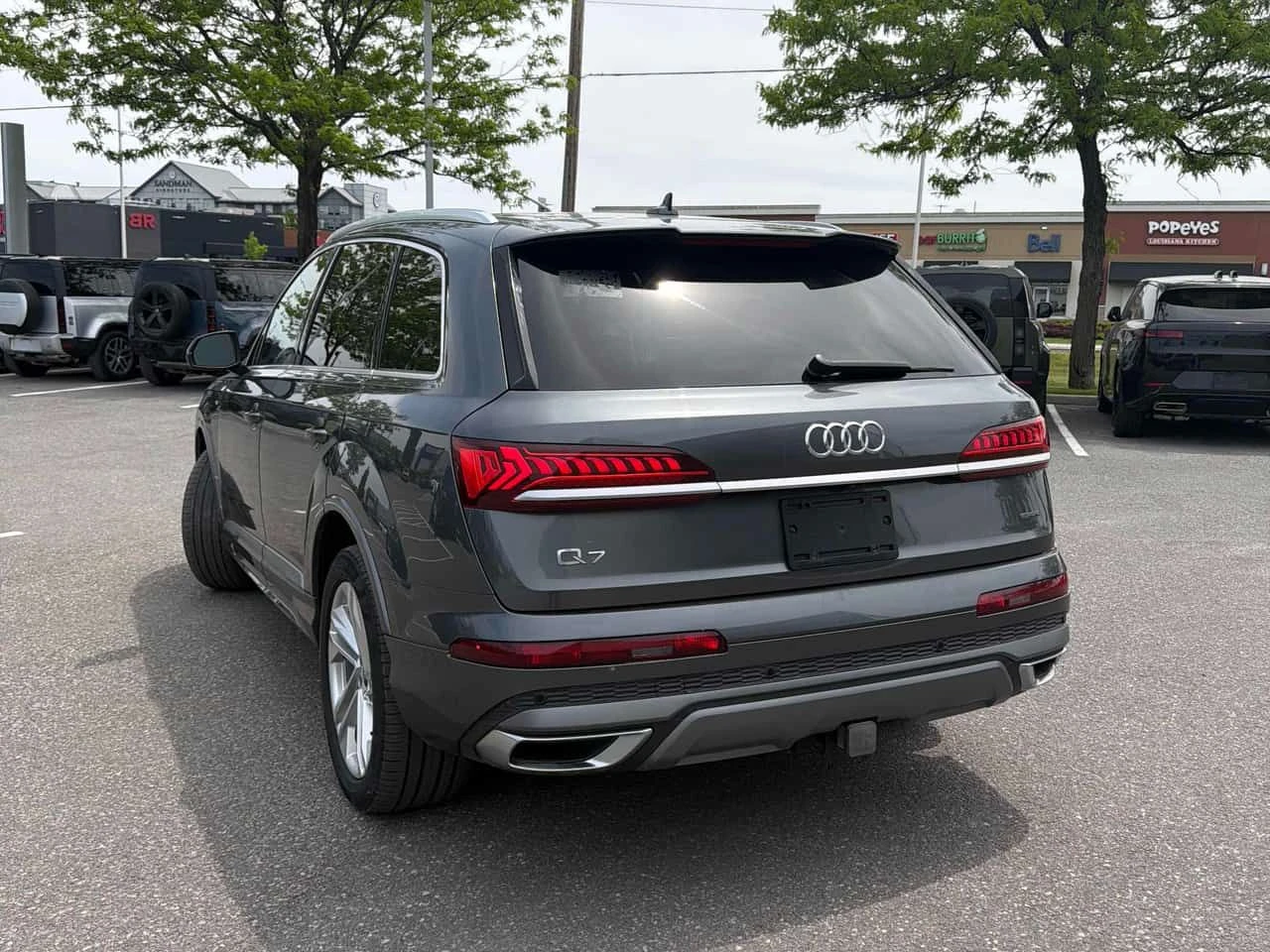 Audi Q7 Komfort * CARFAX * БЕЗ ПЪРВОНАЧАЛНА ВНОСКА, снимка 4 - Автомобили и джипове - 54787258