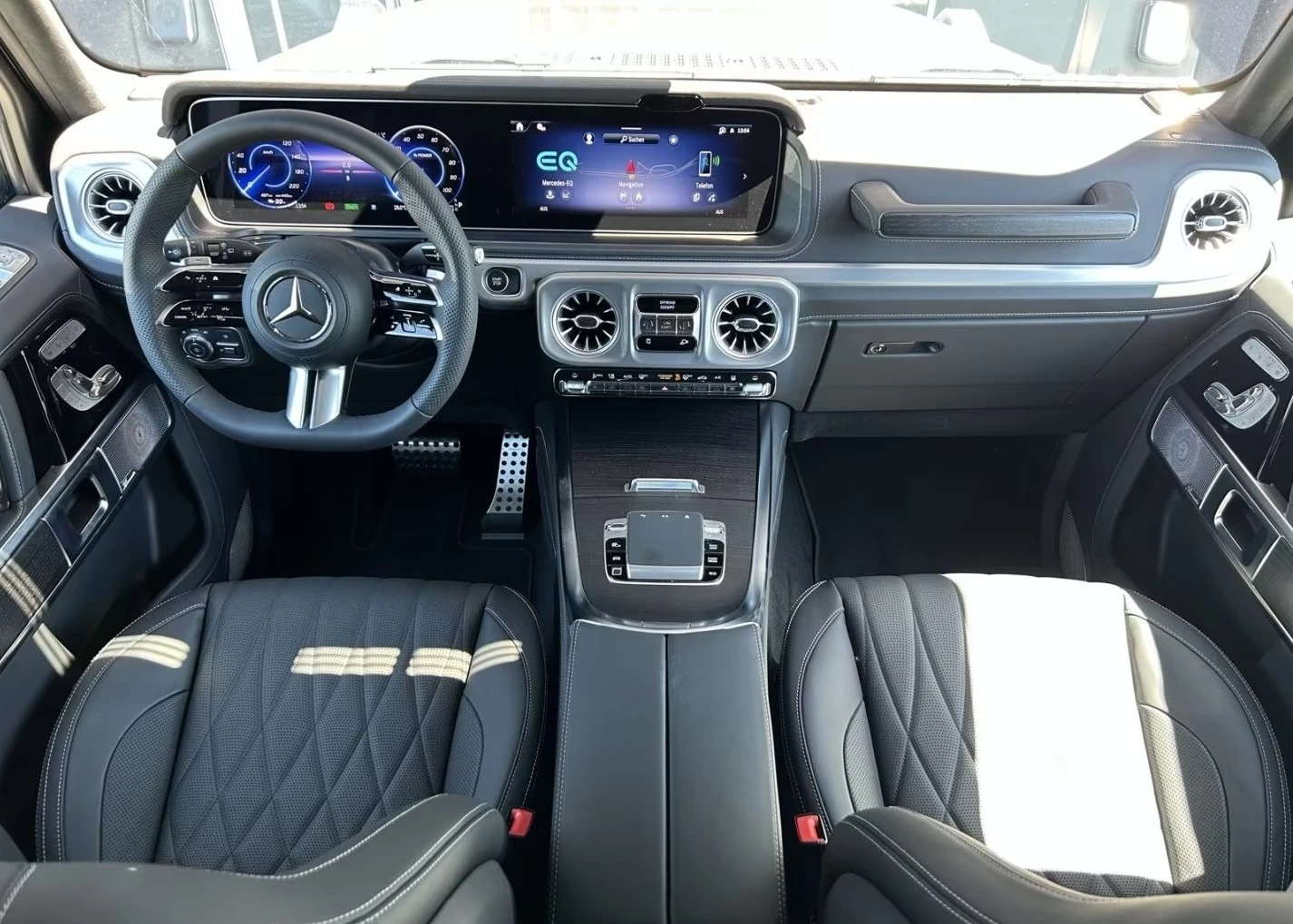 Mercedes-Benz G 580 EQ 4-MATIC AMG MANUFAKTUR NIGHT-PAKET, снимка 6 - Автомобили и джипове - 55434877