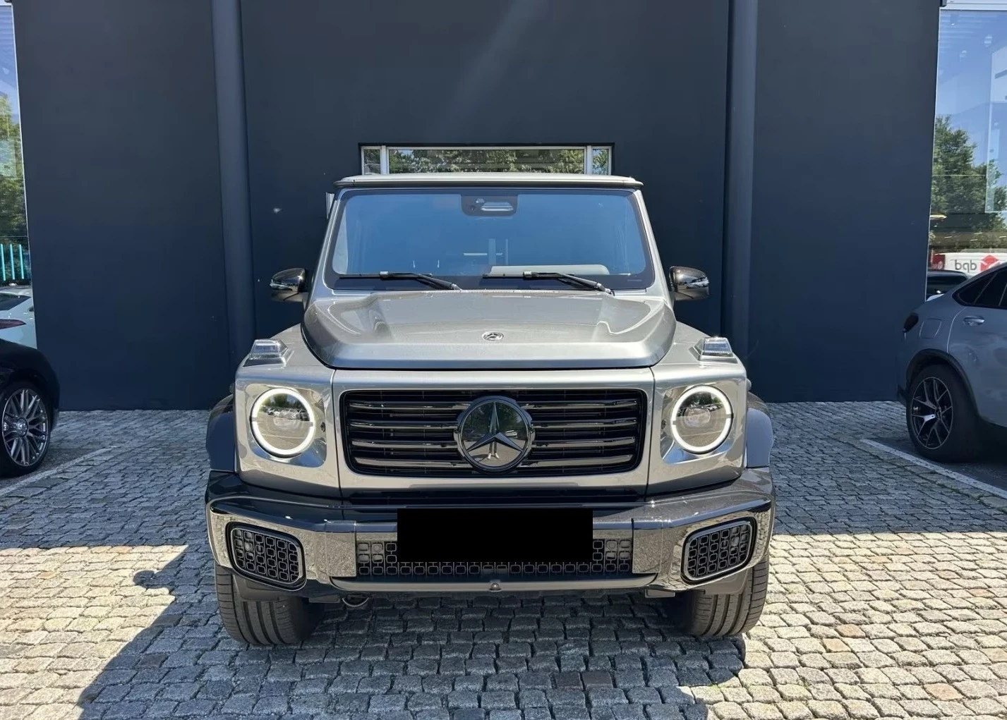 Mercedes-Benz G 580 EQ 4-MATIC AMG MANUFAKTUR NIGHT-PAKET, снимка 3 - Автомобили и джипове - 55434877