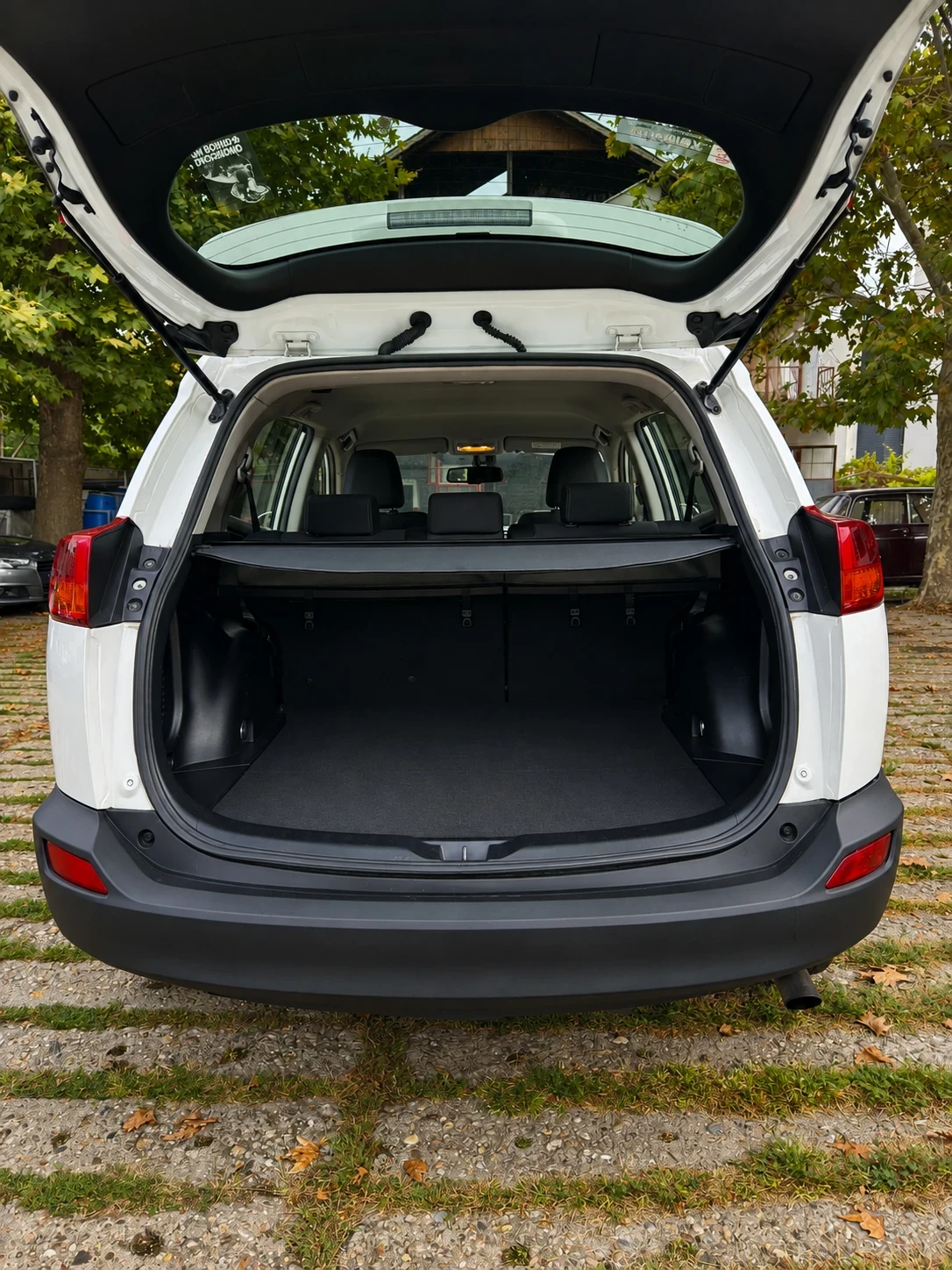 Toyota Rav4 2.0 D4D/Camera/125�.� | Mobile.bg � ����������� 12
