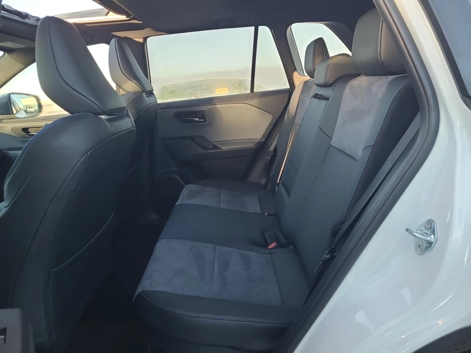 Toyota Rav4 HYBRID-XSE* ����* �����*  | Mobile.bg � ����������� 11