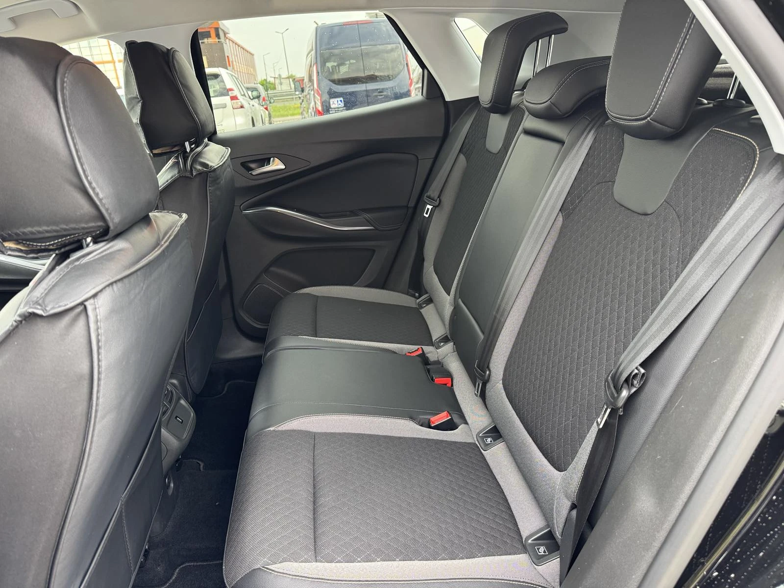 Opel Grandland X TURBO D, снимка 9 - Автомобили и джипове - 56707784