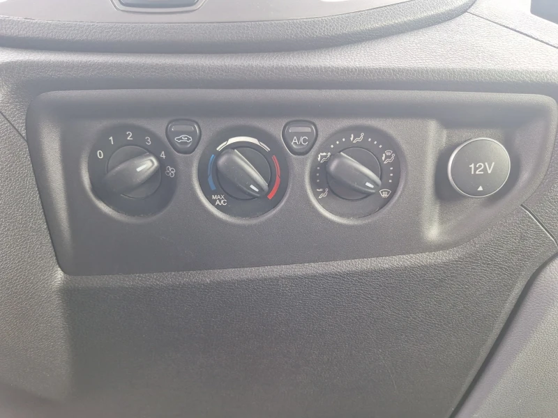 Ford Transit 2.2TDCI 130к.с., снимка 13 - Бусове и автобуси - 53597210