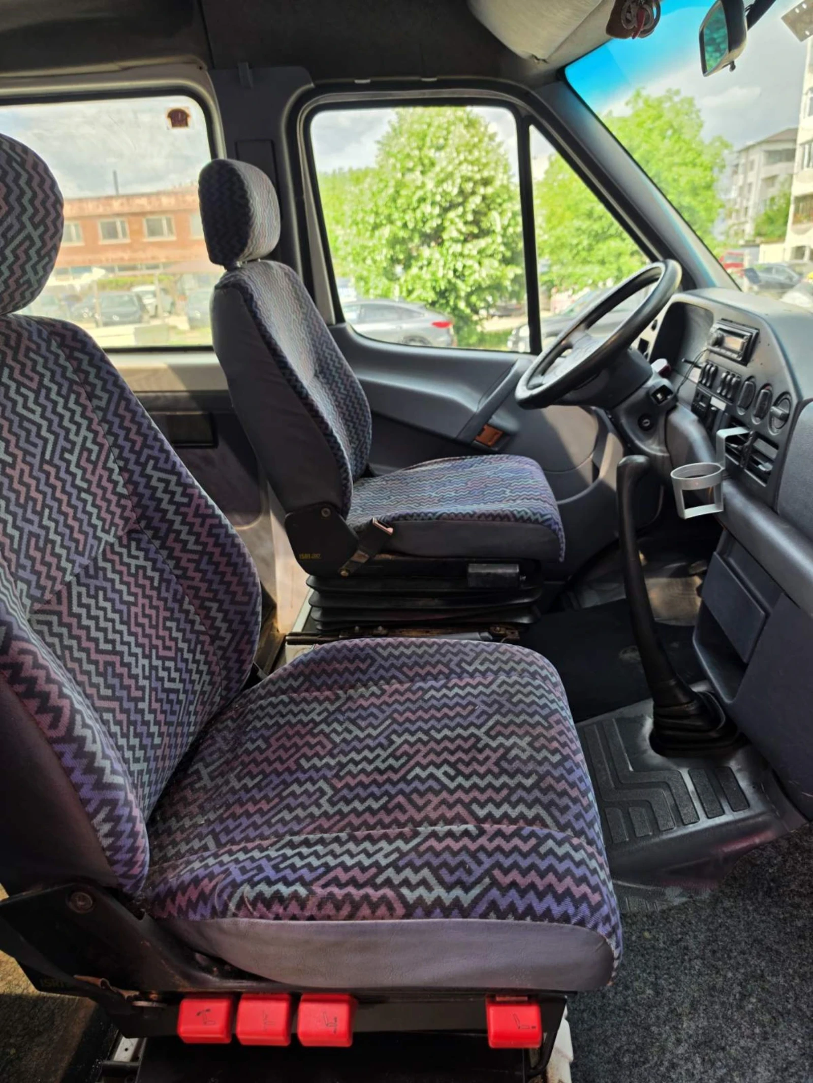 Mercedes-Benz Sprinter 212 Без прехвърляне , снимка 15 - Бусове и автобуси - 54632181