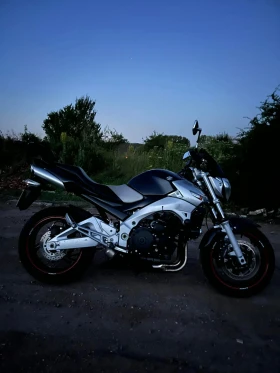 Suzuki Gsr, снимка 1