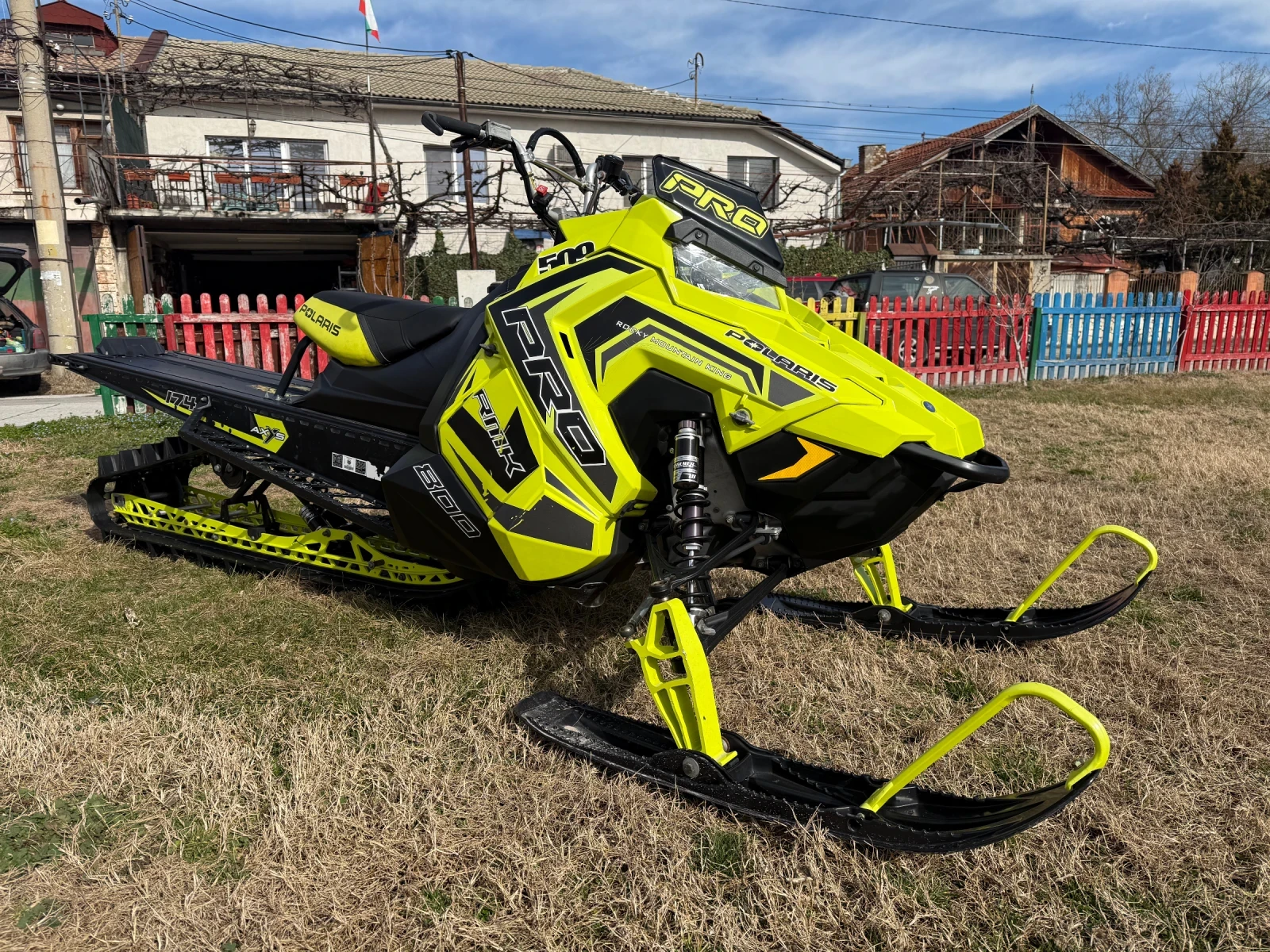 Polaris Snowmobile RMK PRO800