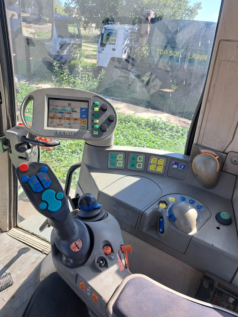 Трактор Fendt 818 VARIO TMS, снимка 13 - Селскостопанска техника - 52354465