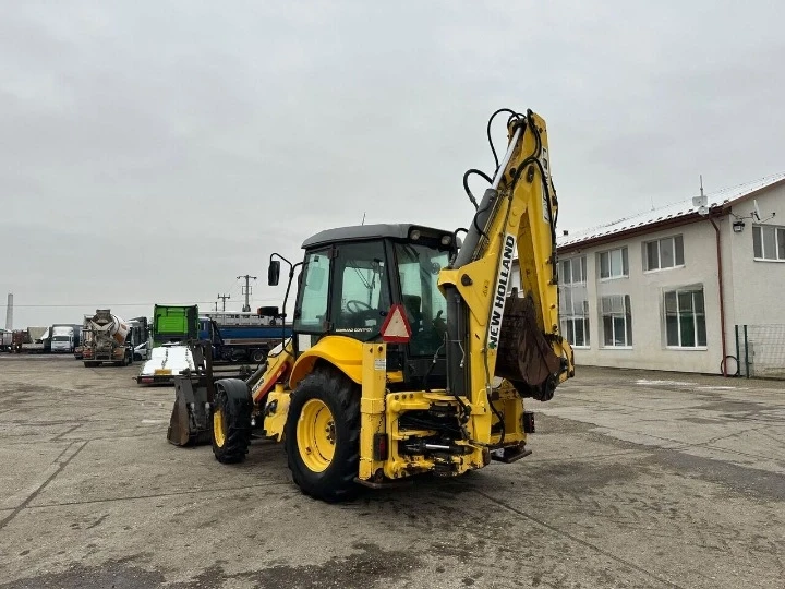 Багер New Holland LB 110B - изображение 4
