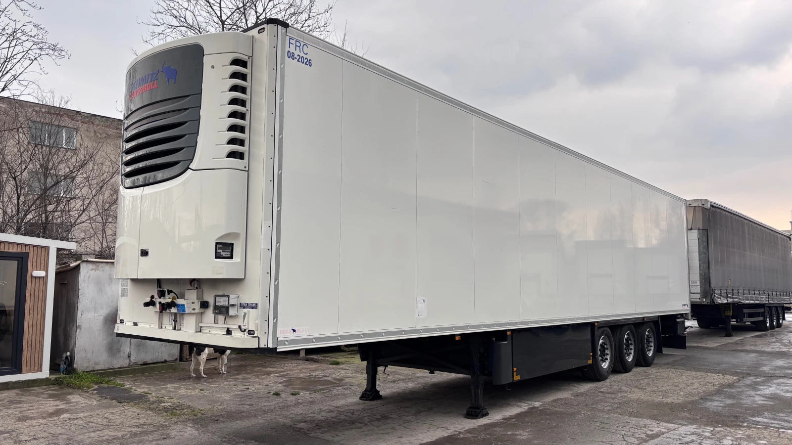 Полуремарке Schmitz SKO/24L 13.40 FP60 COOL, БОГЕ, НОВ ВНОС, снимка 2 - Ремаркета - 53743152