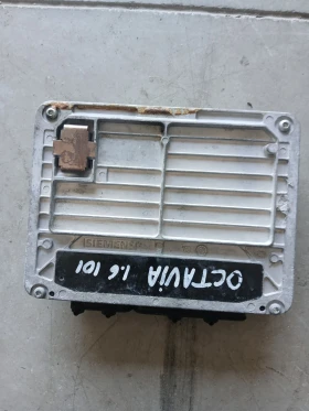 06А 906 019 AN Компютър Skoda Octavia, снимка 2