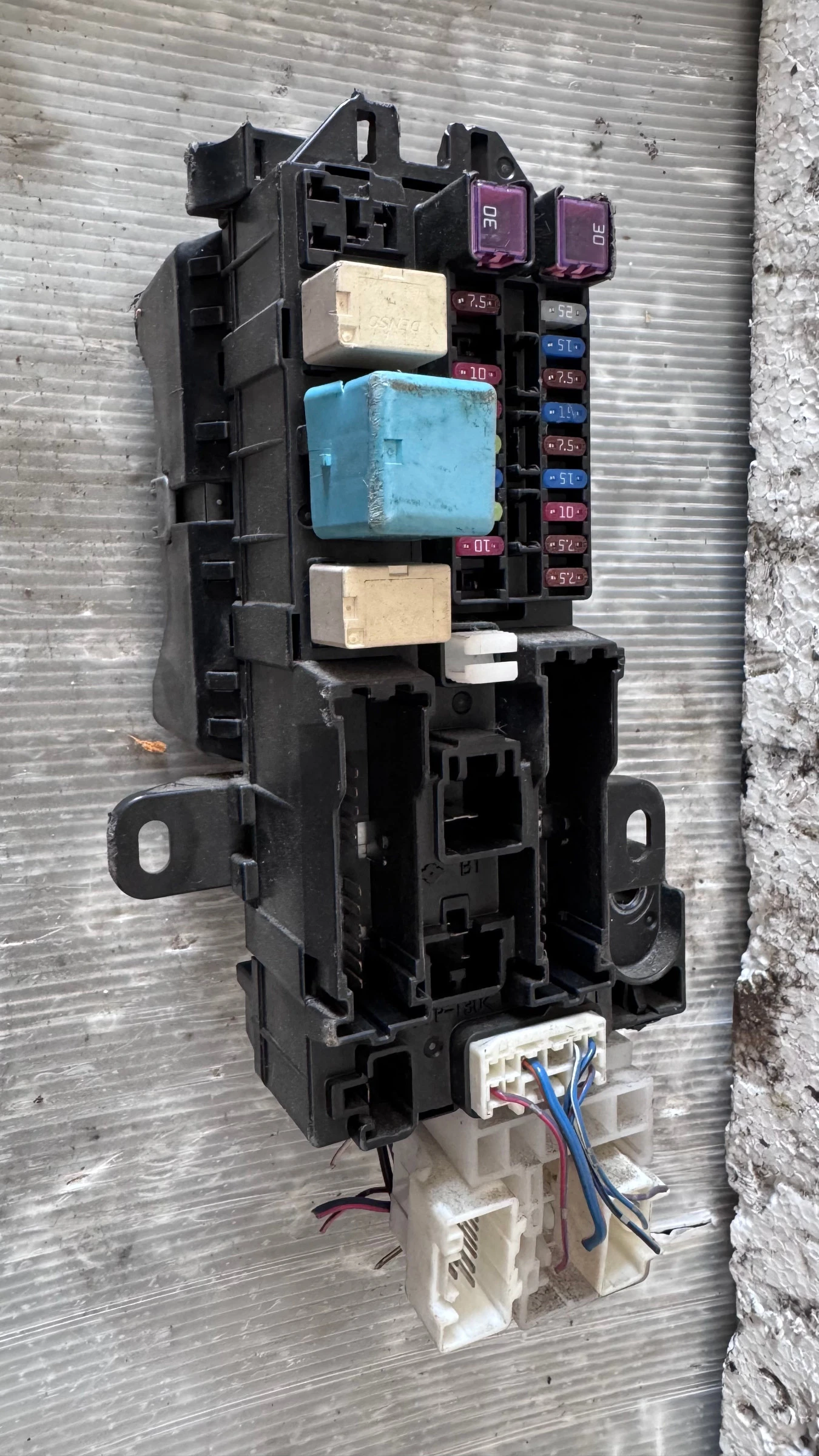 ��������� ����� (������� ����� BSI / BSM ) �� Daihatsu Cuore - 89221-B2030 | Mobile.bg � ����������� 1