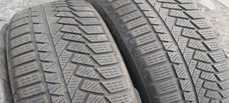 Гуми Зимни 235/55R17, снимка 3 - Гуми и джанти - 31257201