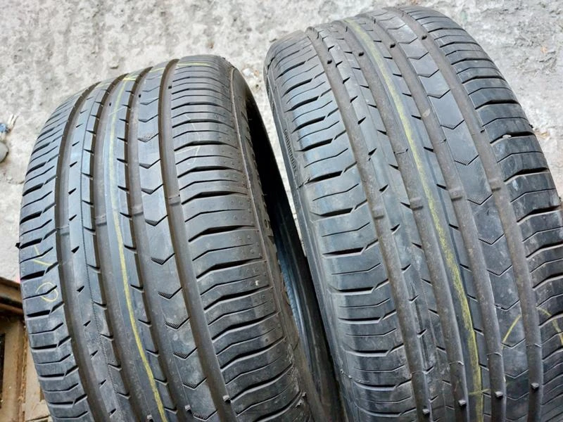 Гуми Летни 235/55R17, снимка 2 - Гуми и джанти - 36800843