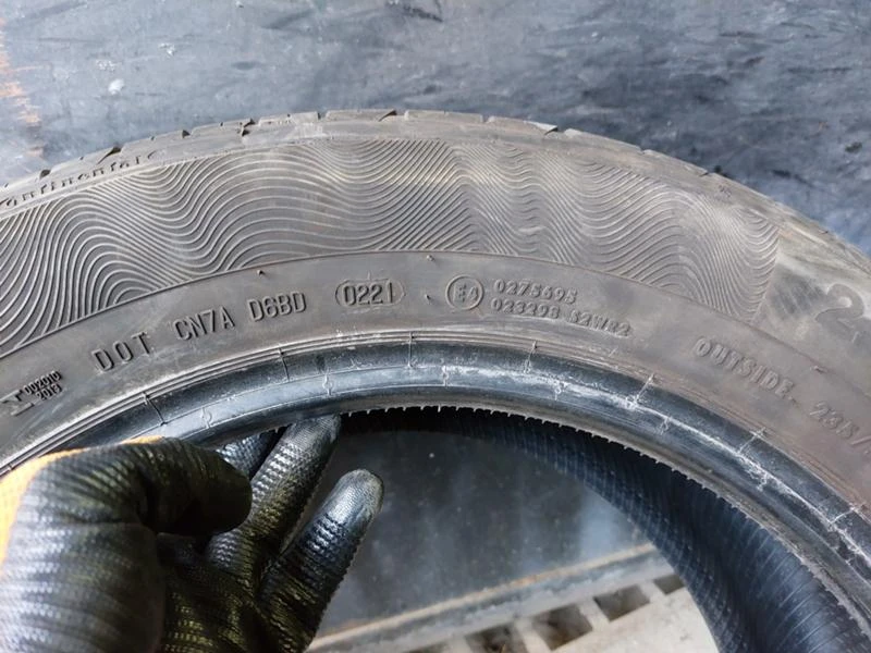 Гуми Летни 235/55R17, снимка 8 - Гуми и джанти - 36800843