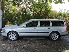 Volvo V70 Комби, снимка 1