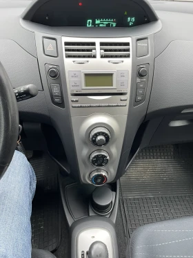 Toyota Yaris 1.3, снимка 7