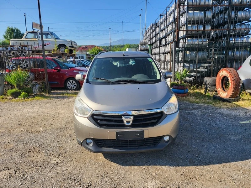 Dacia Lodgy 1.2-115k.c. 7места, снимка 2 - Автомобили и джипове - 47061105