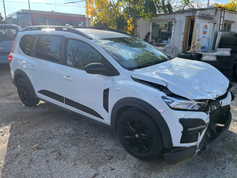 Dacia Jogger 7места, снимка 2 - Автомобили и джипове - 46813660