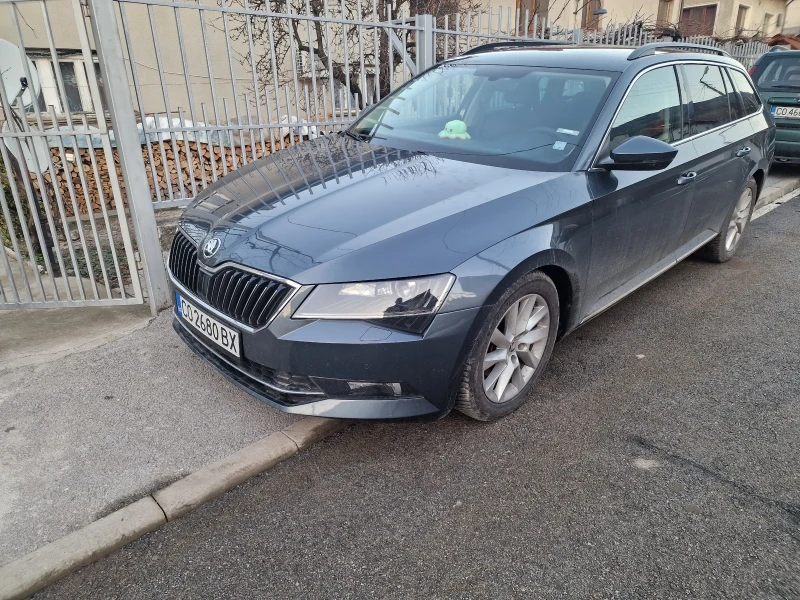 Skoda Superb, снимка 7 - Автомобили и джипове - 47840082