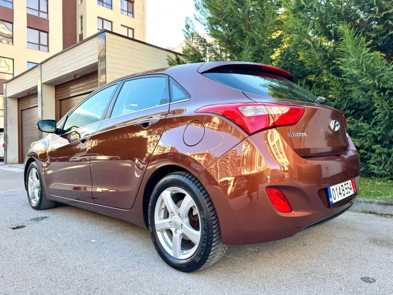 Hyundai I30 1.6CRDI NAVI PODGREV KAMERA KEYLESS-GO KOJA, снимка 7 - Автомобили и джипове - 48551460