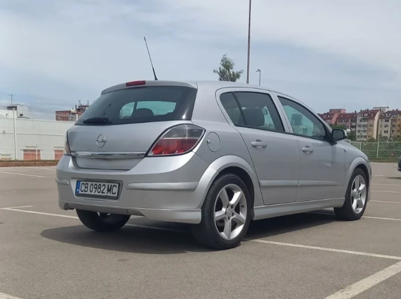 Opel Astra Н, снимка 7 - Автомобили и джипове - 52684677