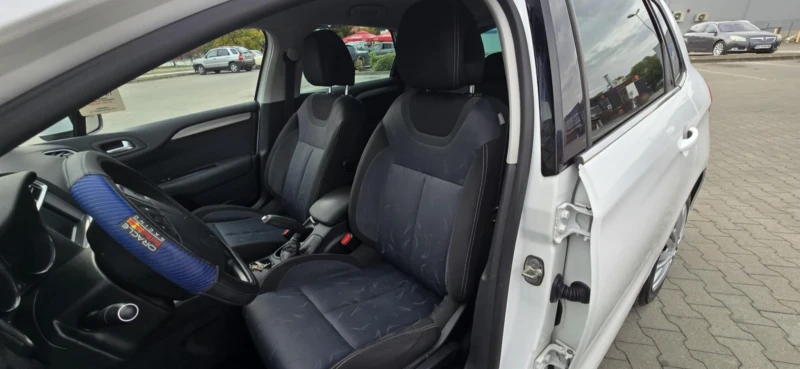 Citroen C4 Citroen C4 1.6 112 HDI, снимка 10 - Автомобили и джипове - 51874214