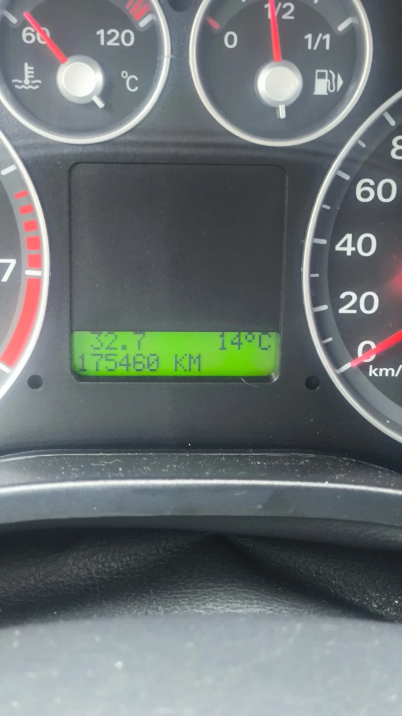 Ford C-max 1.8, снимка 8 - Автомобили и джипове - 51983808