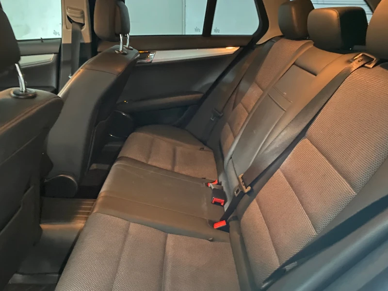 Mercedes-Benz C 180 C 180 kompressor, снимка 11 - Автомобили и джипове - 52001009