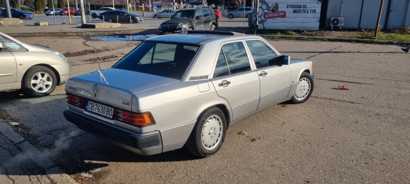 Mercedes-Benz 190 2.0, снимка 5 - Автомобили и джипове - 53031384