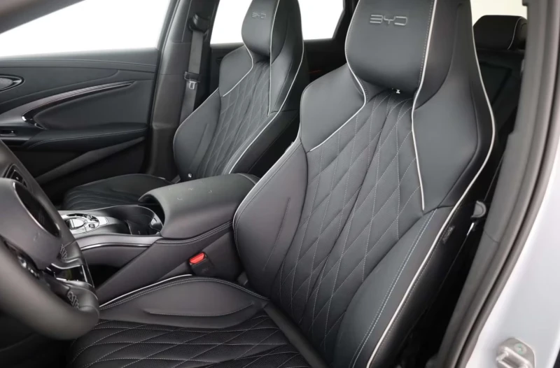 BYD Seal Excellence 82.5 kWh AWD, снимка 4 - Автомобили и джипове - 53177671