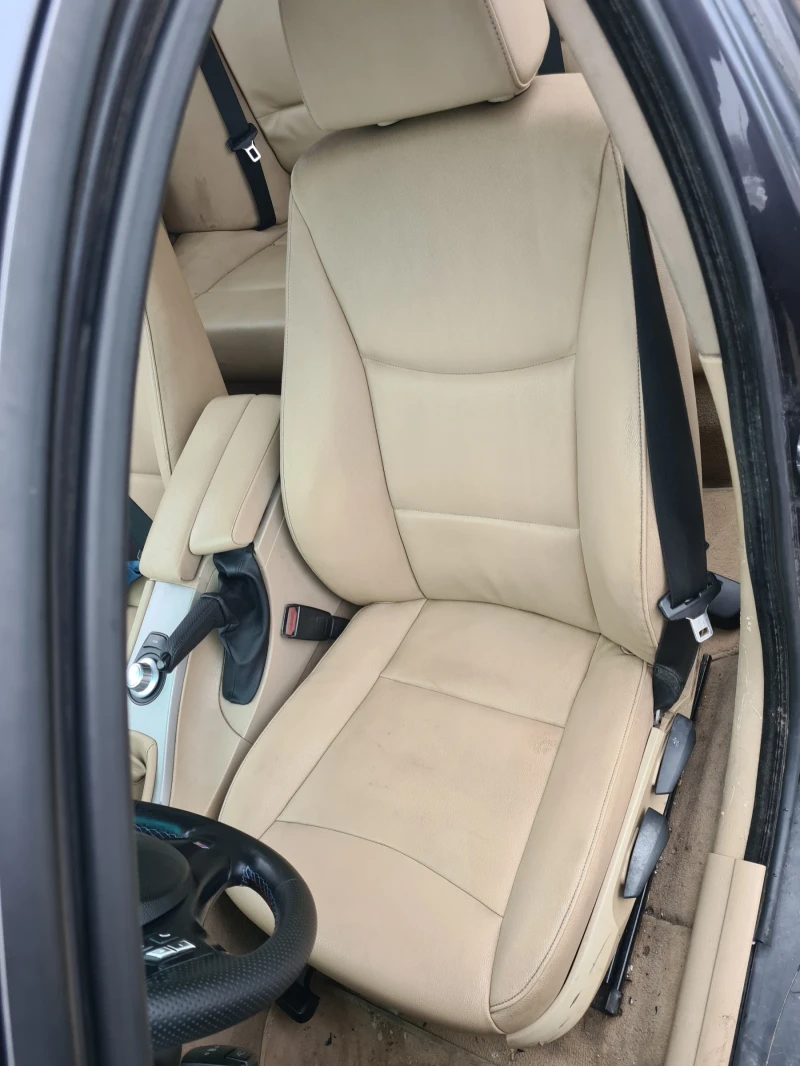 BMW 320, снимка 8 - Автомобили и джипове - 53344385